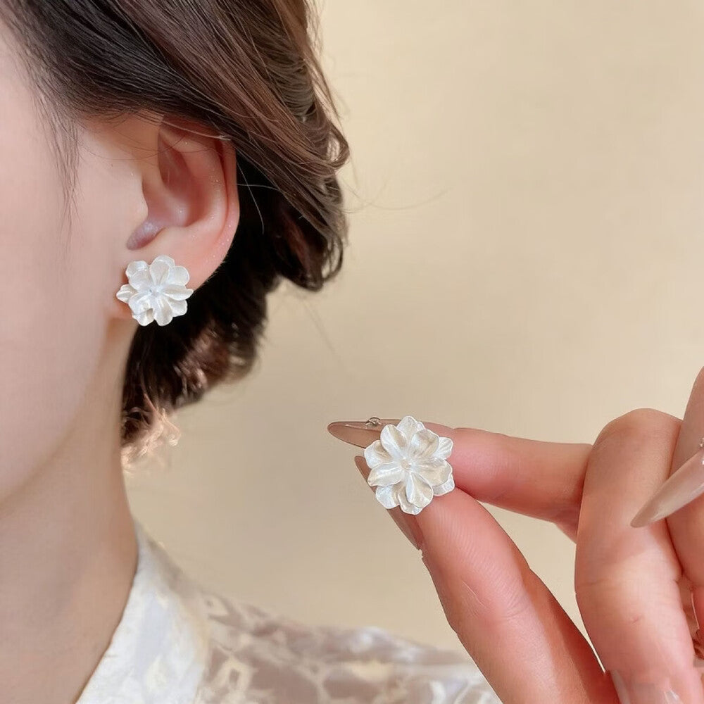 Camellia Stud Earrings - image 3