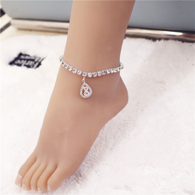 Teardrop Crystal-Style Necklace – image 3