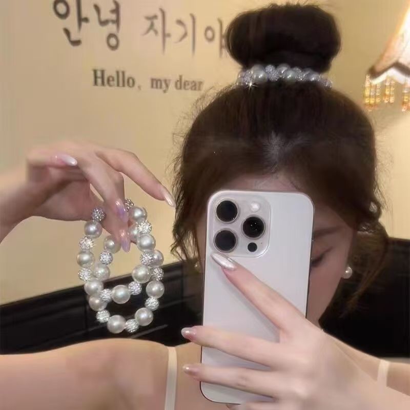 Crystal-Style Bracelet – image 4