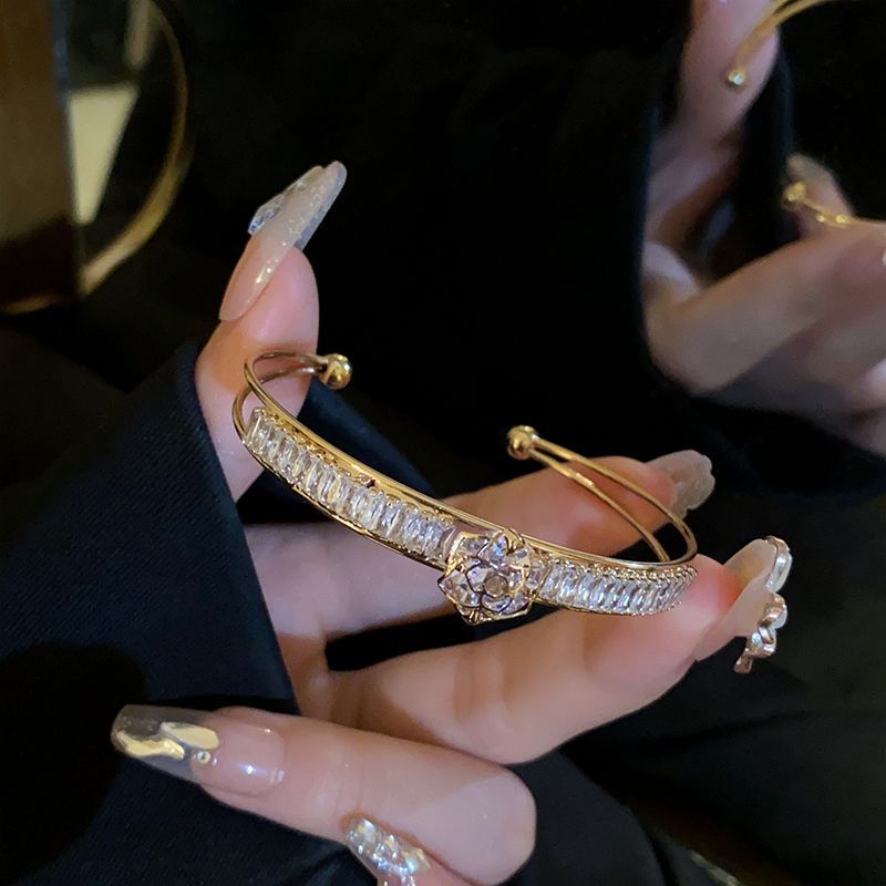 Floral Crystal-Style Adjustable Bracelet – image 13