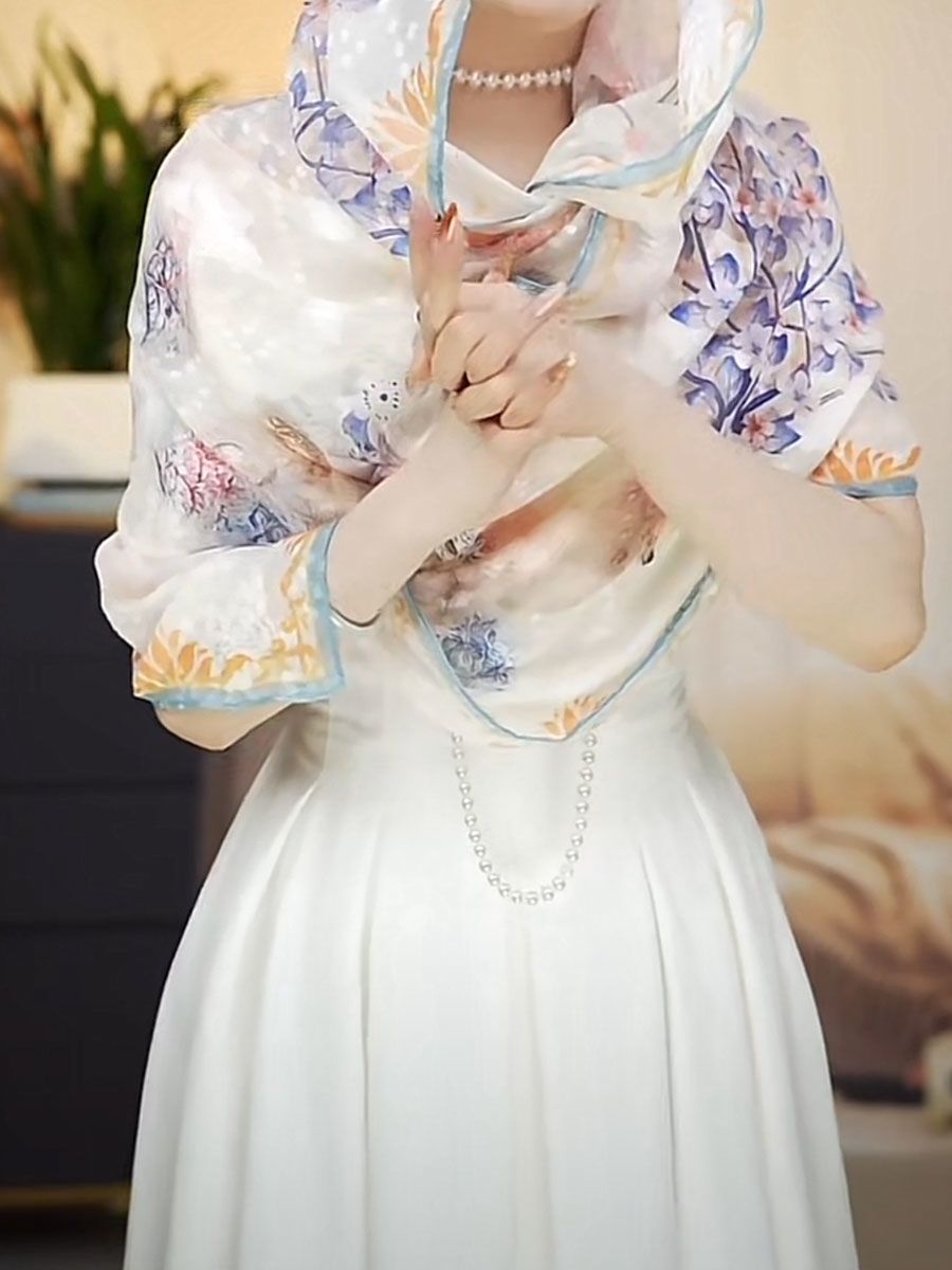 Floral Scarf — product view 3