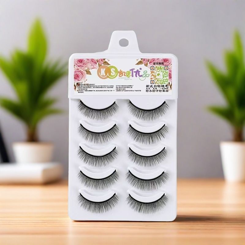 False Eyelash Set – image 12