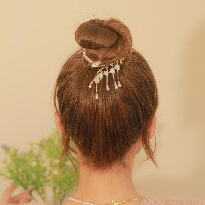 Lily Tassel Hair Clip