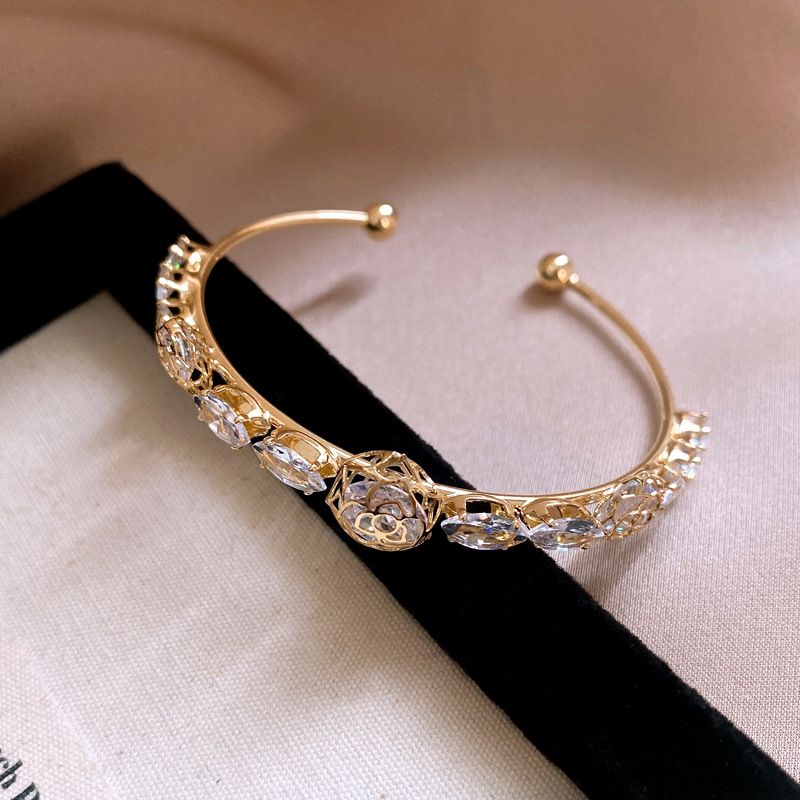 Floral Crystal-Style Adjustable Bracelet – image 10