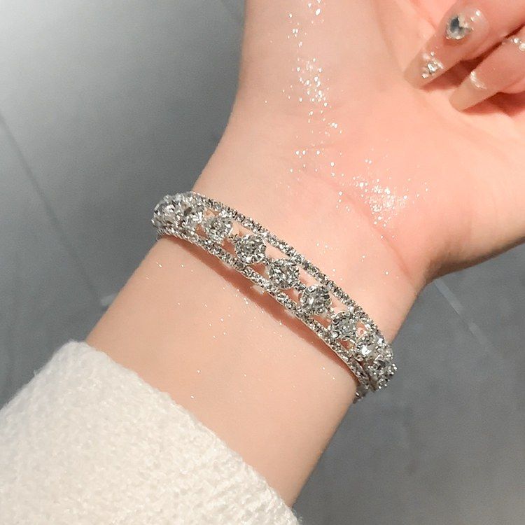 Crystal-Style Adjustable Bracelet – image 2
