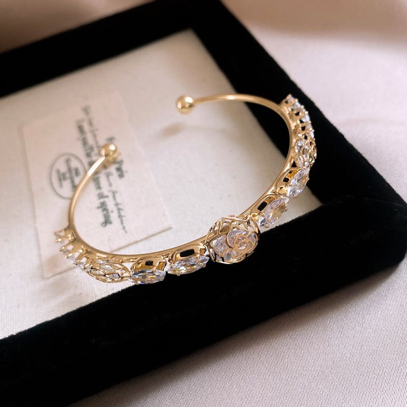 Floral Crystal-Style Adjustable Bracelet – image 8