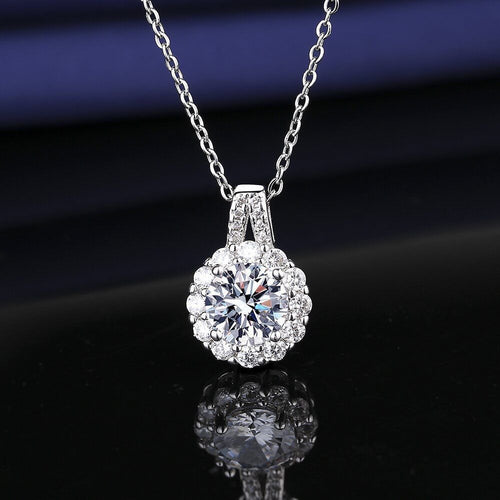 Crystal-Style Necklace – image 2