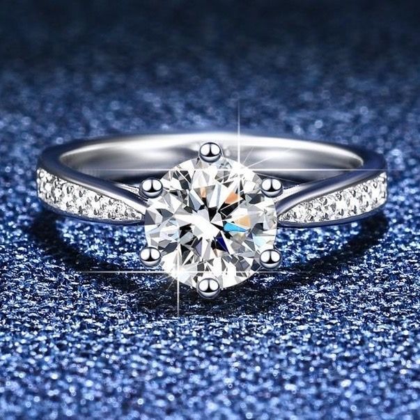 Six-Prong Couple Ring