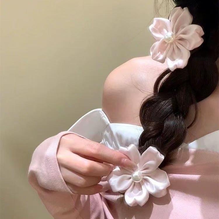 Pink Flower Hair Clip Set — product view 5