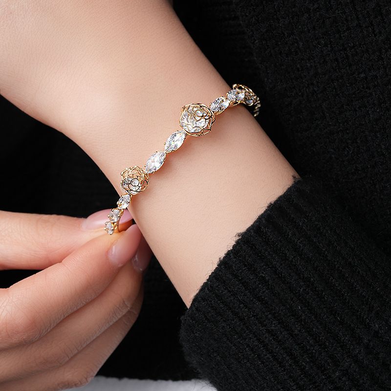 Floral Crystal-Style Adjustable Bracelet – image 4