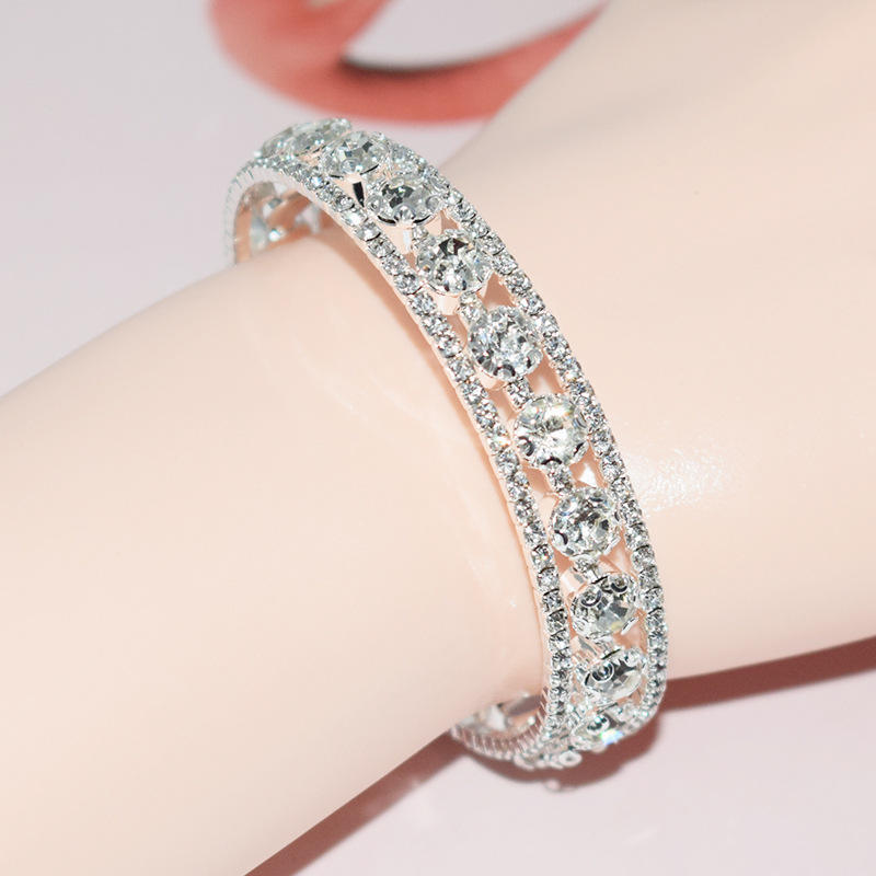 Crystal-Style Adjustable Bracelet – image 4