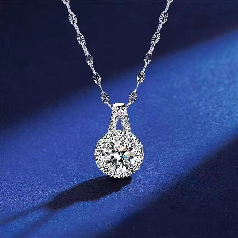 Crystal-Style Necklace – image 9