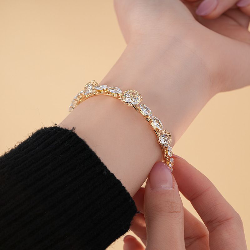 Floral Crystal-Style Adjustable Bracelet – image 7